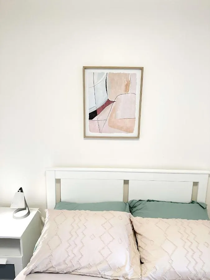 Superb 2 Bed In Plateau 10Min To Mont-Royal Metro Apartment Montreal