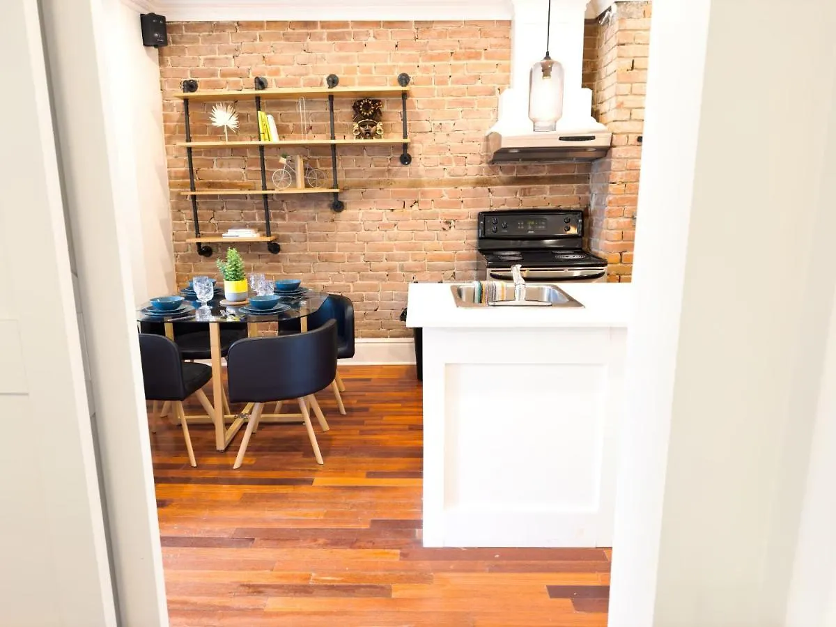 Superb 2 Bed In Plateau 10Min To Mont-Royal Metro Apartment Montreal Canada